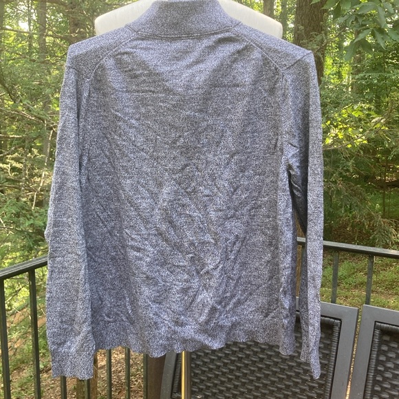 The Outfitters by Lands' End blue gray white varigated yarn sweater sz. XL - Picture 10 of 10